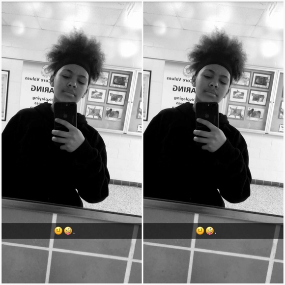 Meet your Posher, Vicky - Picture 1 of 1